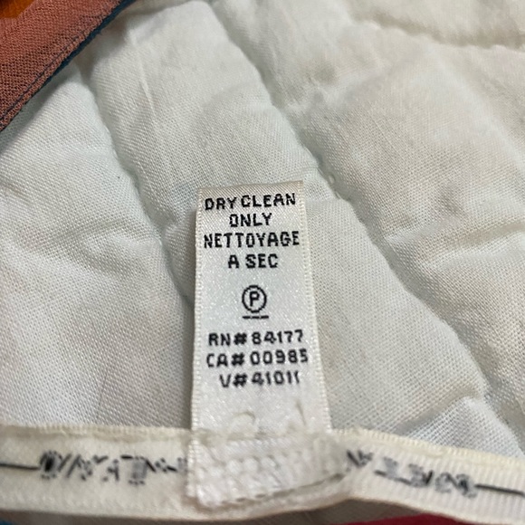 DVF silk summer flowy blouse, size L, gently worn, good condition, multi-color - Picture 4 of 4